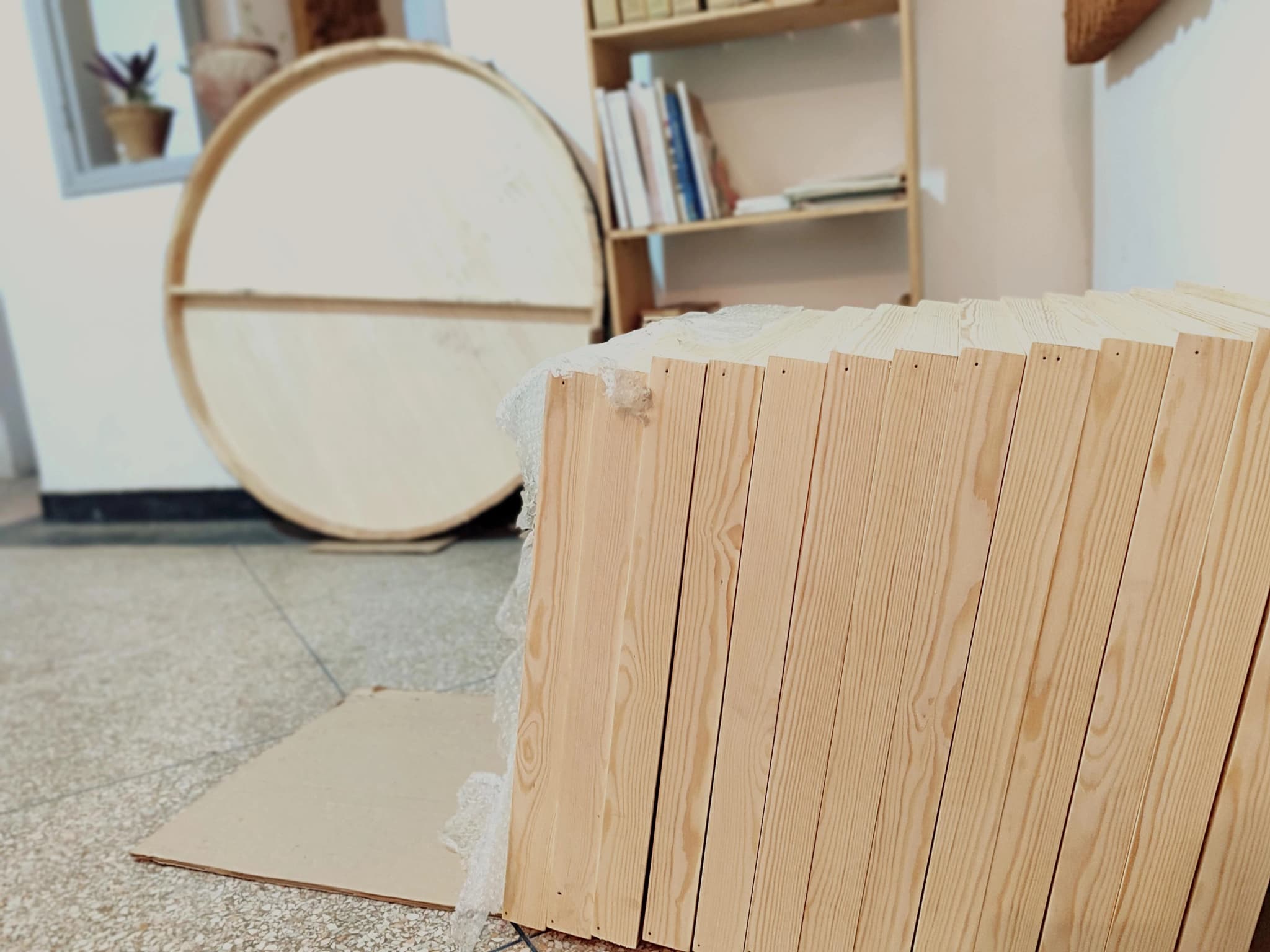 Noureddine Ouarhim at work in his studio